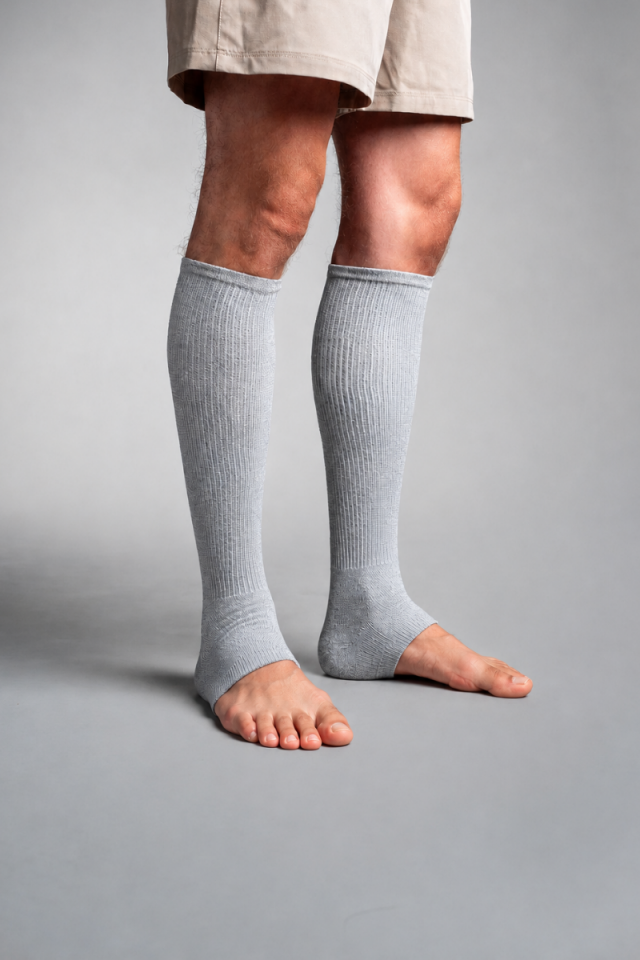 INCREDIWEAR 7/24 Infrared Kızılötesi Dolaşımı Destekleyen Premium Bacak ve Bilek Koruyucu Dolaşım Çorabı